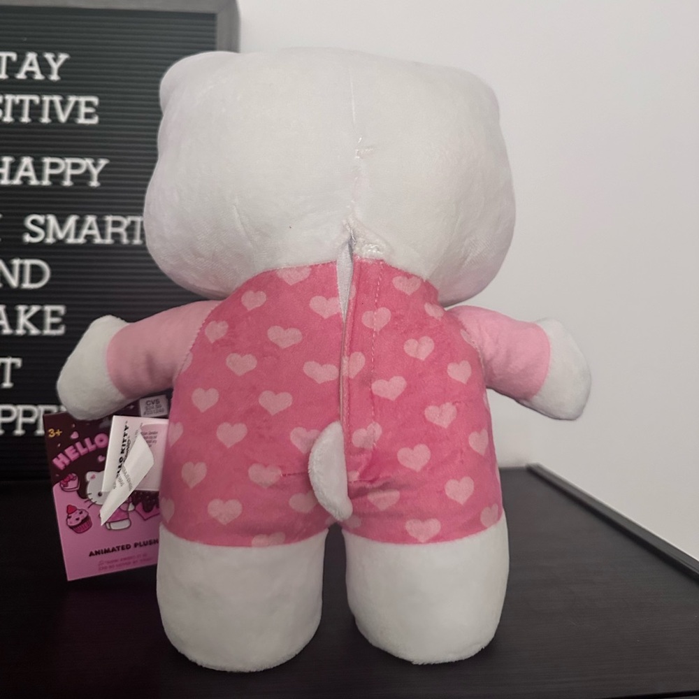 Hello Kitty Happy Shuffle Pink Hearts - Animated - Picture 6 of 6